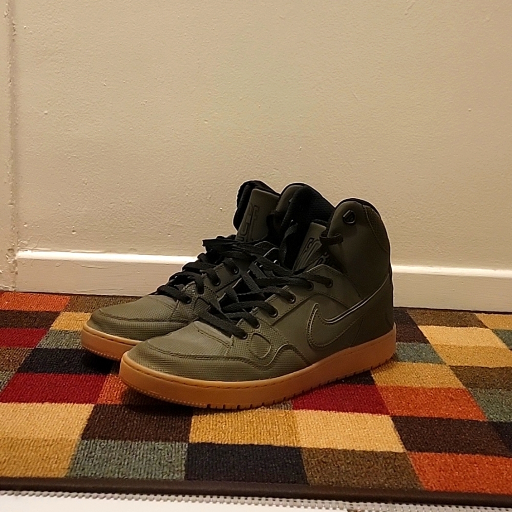 Nike men's Son of Force Winter Mid Dark Loden